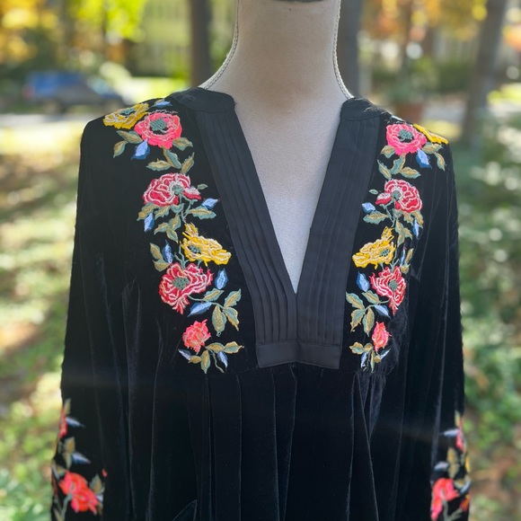 Free People Velour Appliqué Dress, Black, Large, EUC - Picture 5 of 8